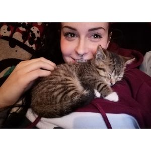 Meet your Posher, Joanie